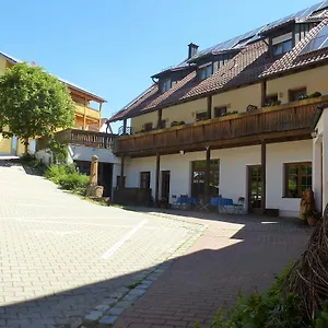 Blaue Traube Zajazd